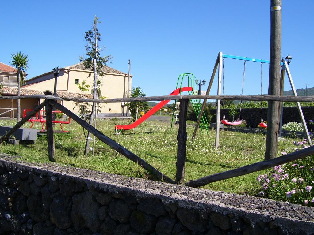 Etna Wine Azienda Agrituristica Passopisciaro エクステリア 写真